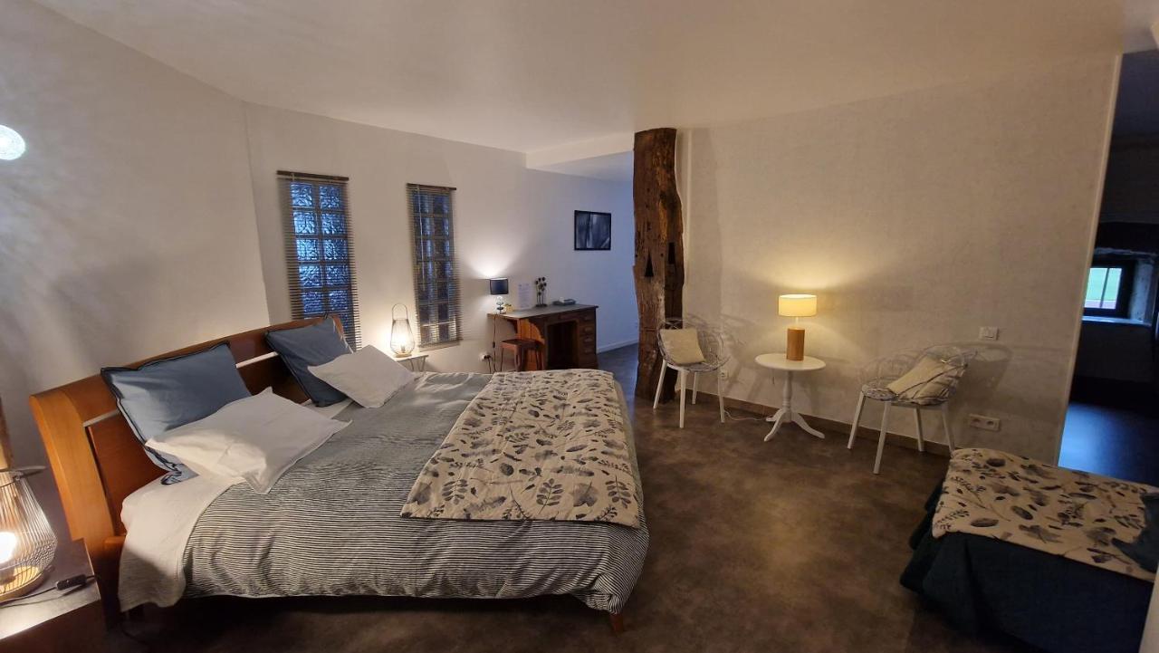 Domaine Le Puits Du Moulin Bed & Breakfast Comberjon Exterior foto