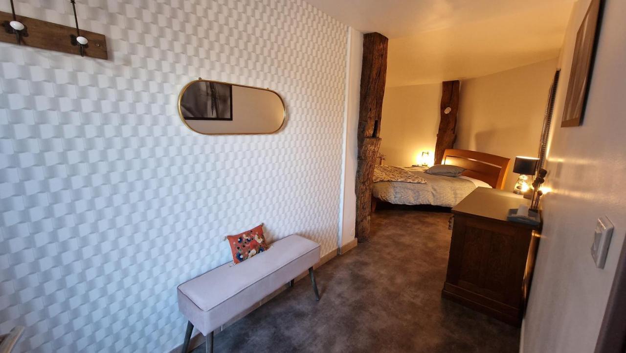 Domaine Le Puits Du Moulin Bed & Breakfast Comberjon Exterior foto