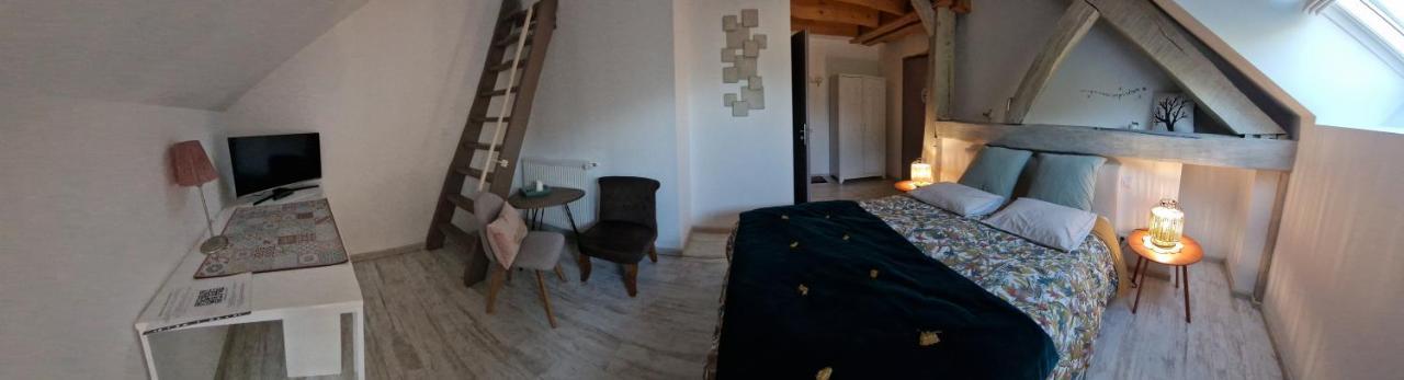 Domaine Le Puits Du Moulin Bed & Breakfast Comberjon Exterior foto